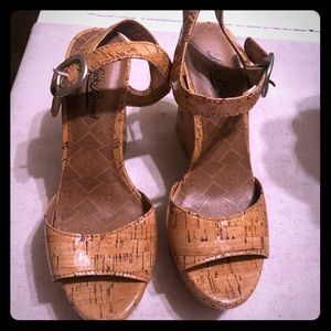 Lucky wedge patent cork sandals size 6